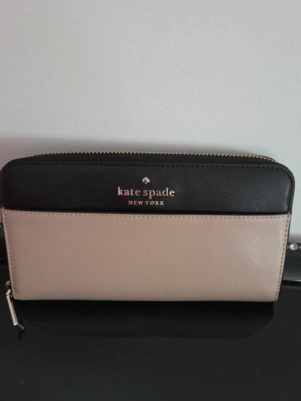 kate spade Two-Tone Black and Beige Saffiano Zip Wallet
